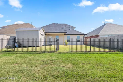 $250,000 | 107 Merrydale Lane, Rayne, LA 70578