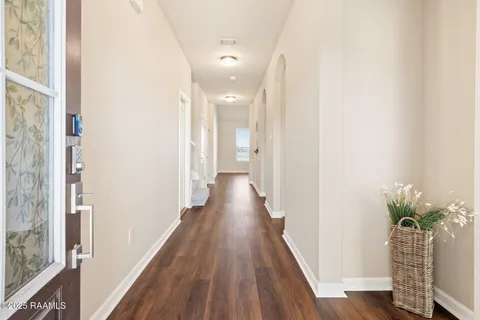 $250,000 | 107 Merrydale Lane, Rayne, LA 70578