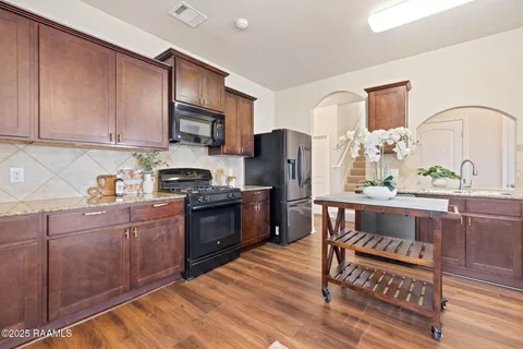 $250,000 | 107 Merrydale Lane, Rayne, LA 70578