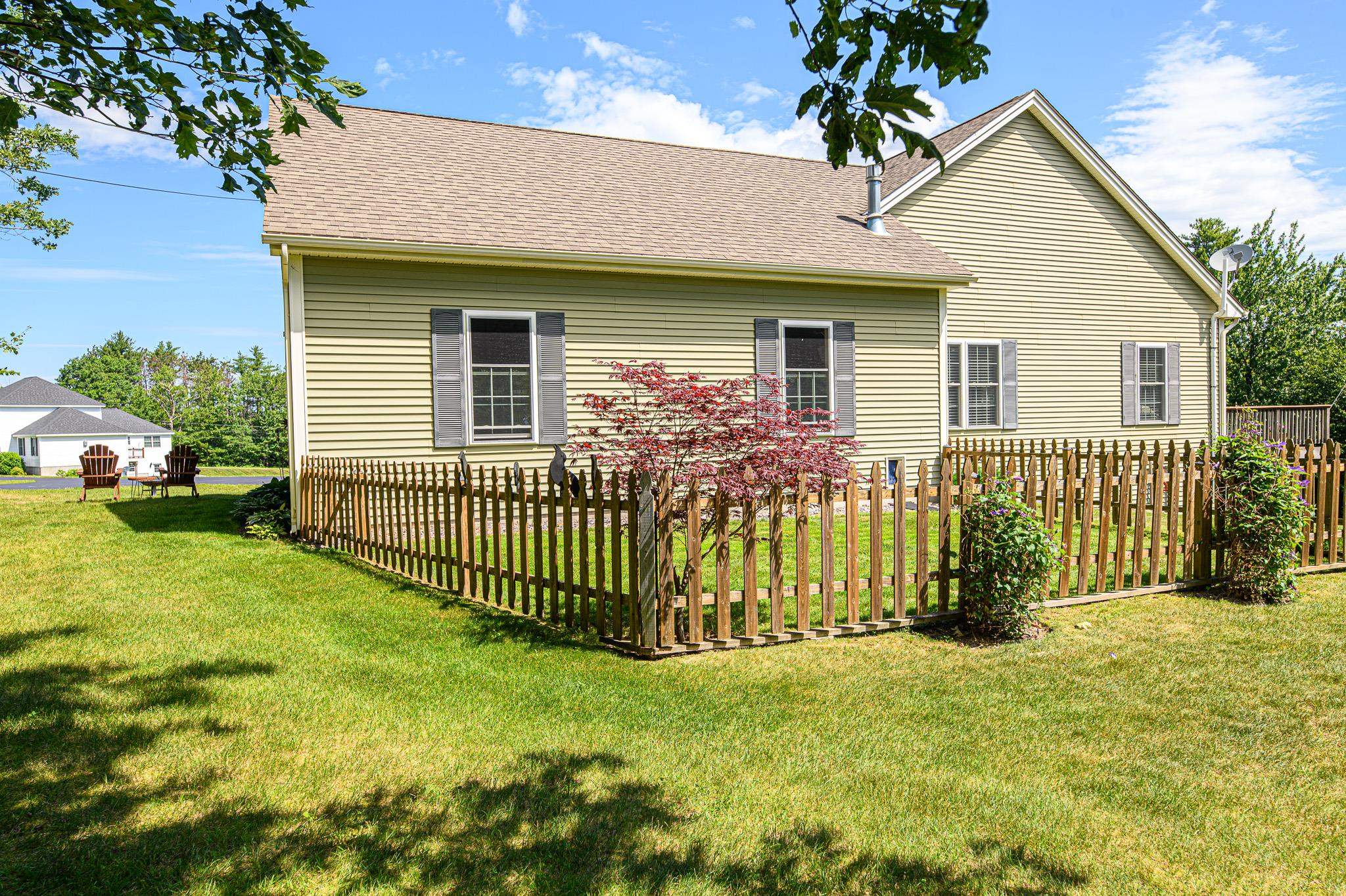 1375 Province Road Gilmanton, NH 03237 - Photo 4 of 58
