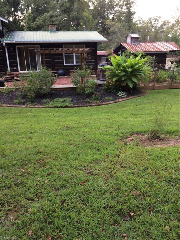 1106 Neal Road Walnut Cove, NC 27052 - Photo 3 of 27 Gallery Image 3