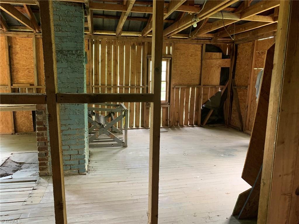 1106 Neal Road Walnut Cove, NC 27052 - Photo 22 of 27 Gallery Image 22