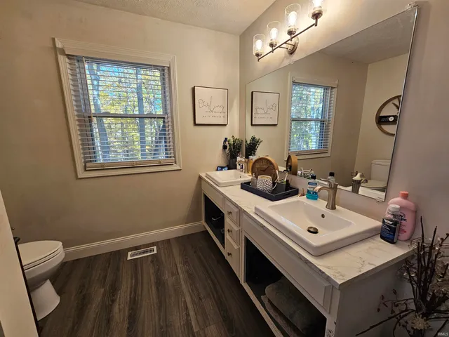 $349,900 | 1770 East Monona Drive, Peru, IN 46970