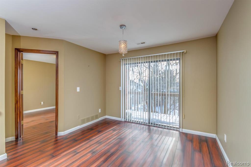 1504 Meadowside Drive Rochester Hills, MI 48307 - Photo 13 of 26