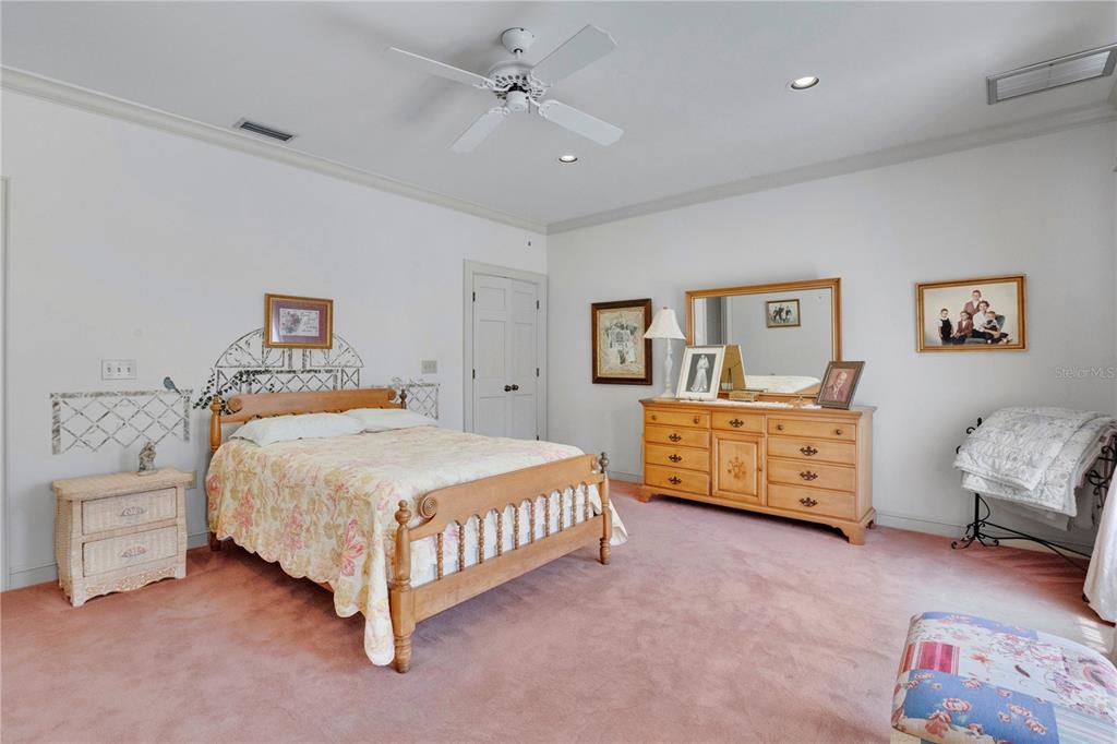 2105 Clubhouse Road Lakeland, FL 33813 - Photo 13 of 86