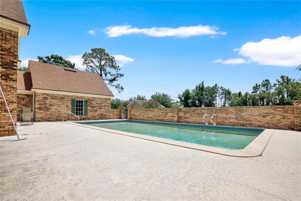 2105 Clubhouse Road Lakeland, FL 33813 - Photo 32 of 86