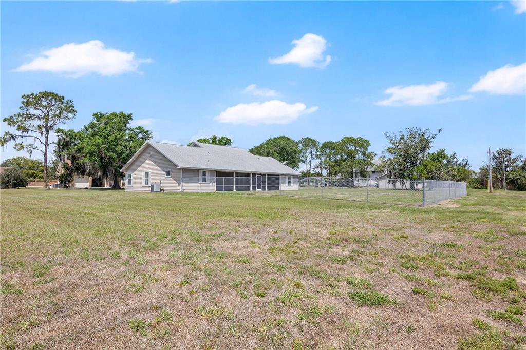 2105 Clubhouse Road Lakeland, FL 33813 - Photo 72 of 86