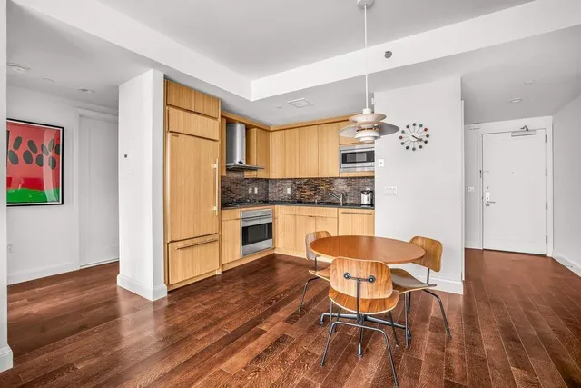 $1,135,000 | 70 Little West Street, Unit 21A | Battery Park City