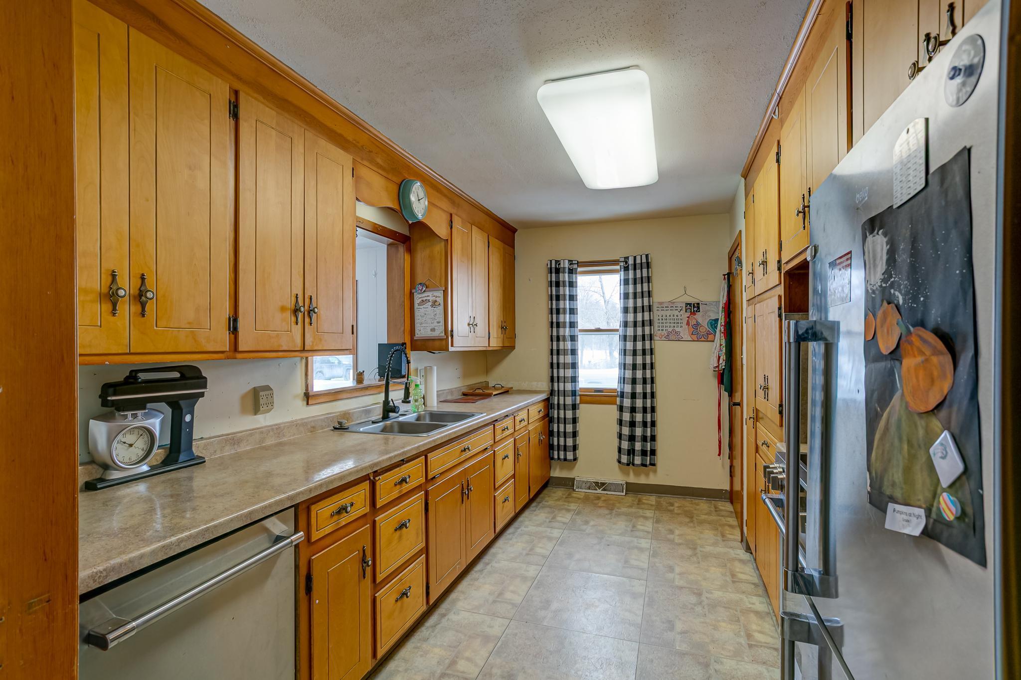 539 Riverside Boulevard Amery, WI 54001 - Photo 17 of 33