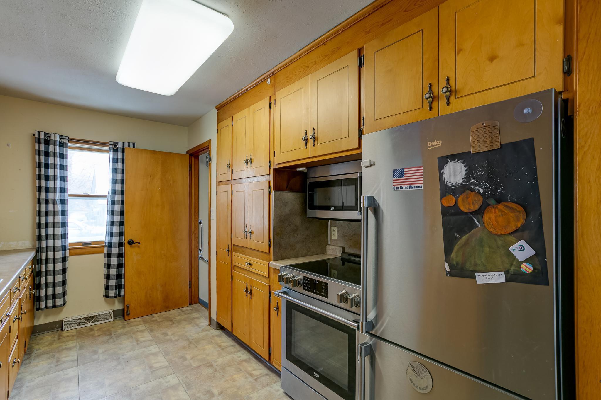 539 Riverside Boulevard Amery, WI 54001 - Photo 18 of 33