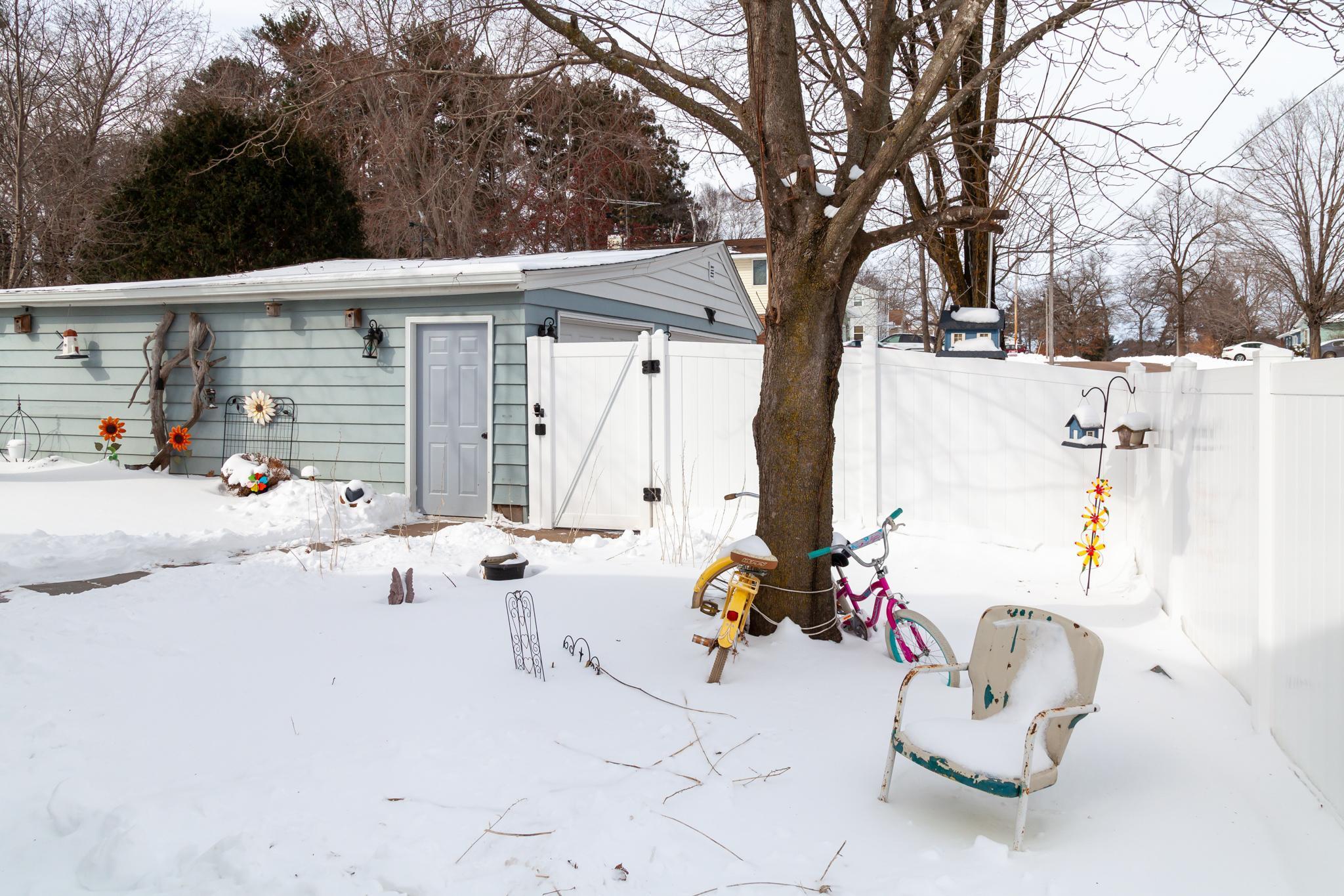 539 Riverside Boulevard Amery, WI 54001 - Photo 10 of 33