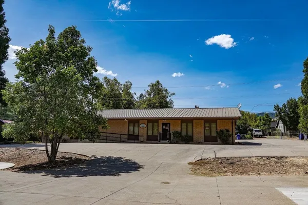 $220,000 | 543 North Main Street, Yreka, CA 96097