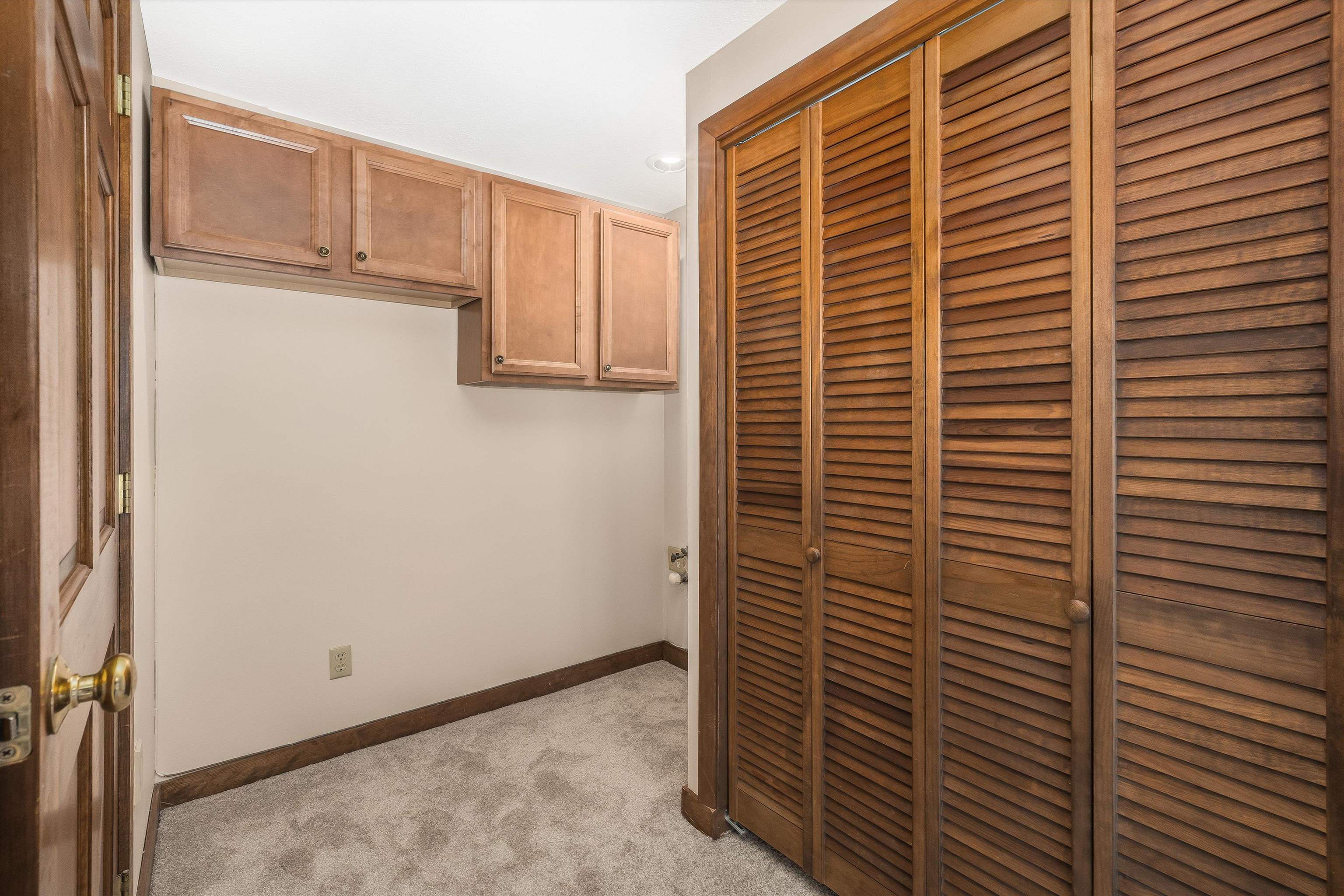 51 Riverfront Drive, Unit 2 Manchester, NH 03102 - Photo 13 of 29