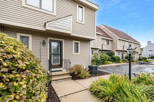 $475,000 | 51 Riverfront Drive, Unit 2, Manchester, NH 03102