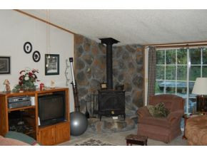9694 White Oak Road Wise, VA 24293 - Photo 2 of 4 Living Room