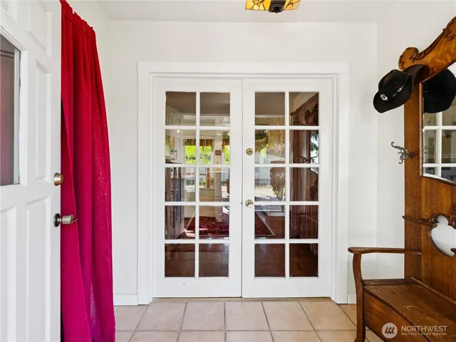 $575,000 | 5447 South Shore Drive, Anacortes, WA 98221