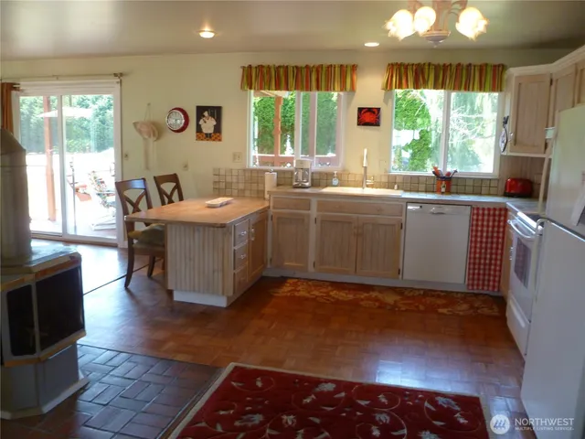 $575,000 | 5447 South Shore Drive, Anacortes, WA 98221