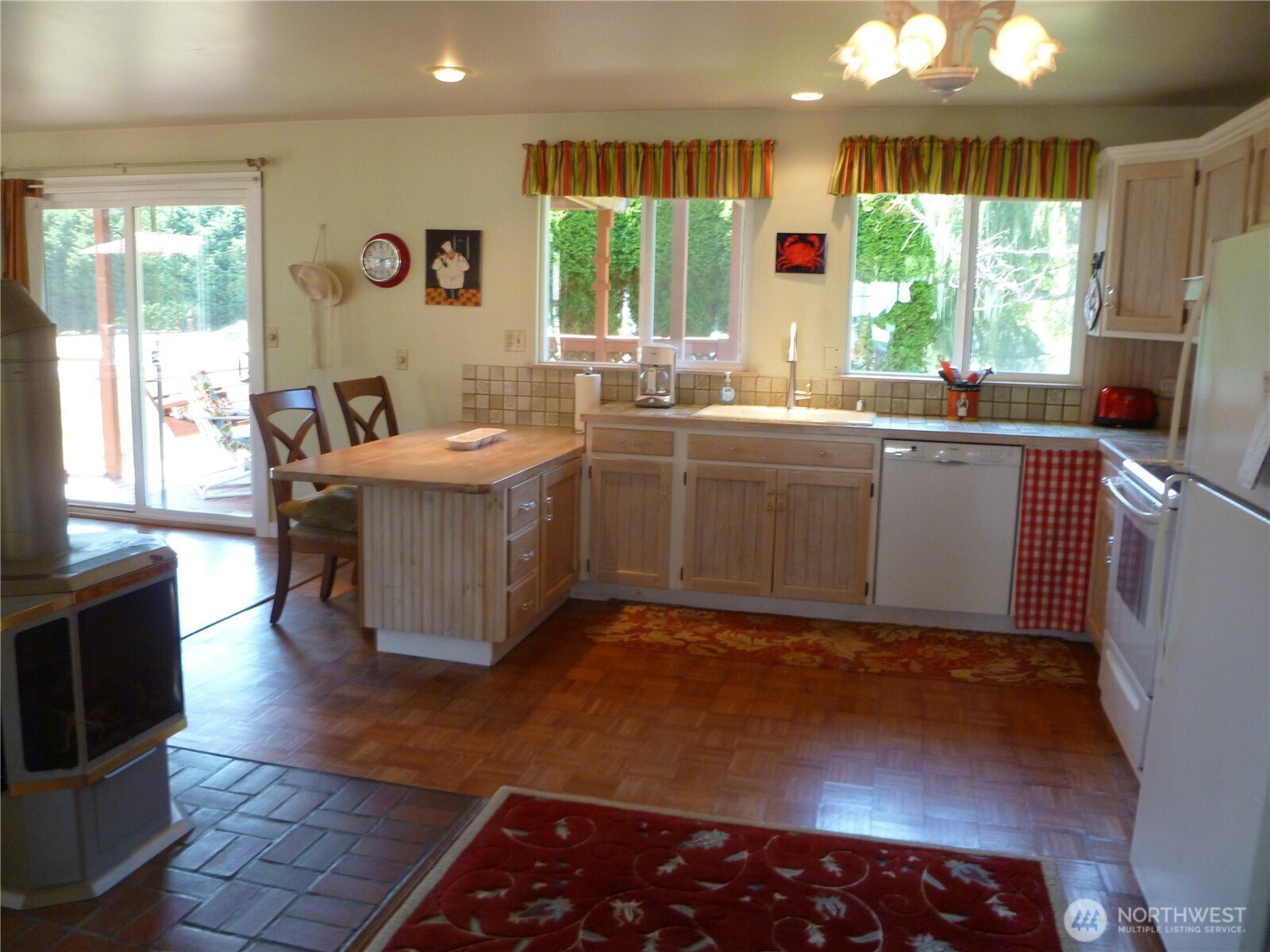 5447 South Shore Drive Anacortes, WA 98221 - Photo 7 of 39