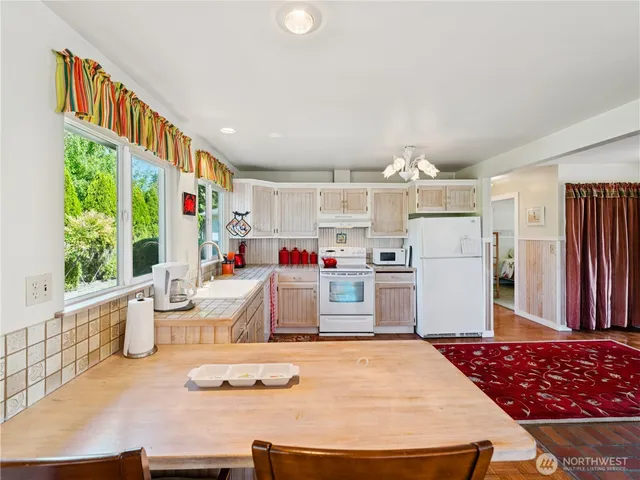 $575,000 | 5447 South Shore Drive, Anacortes, WA 98221