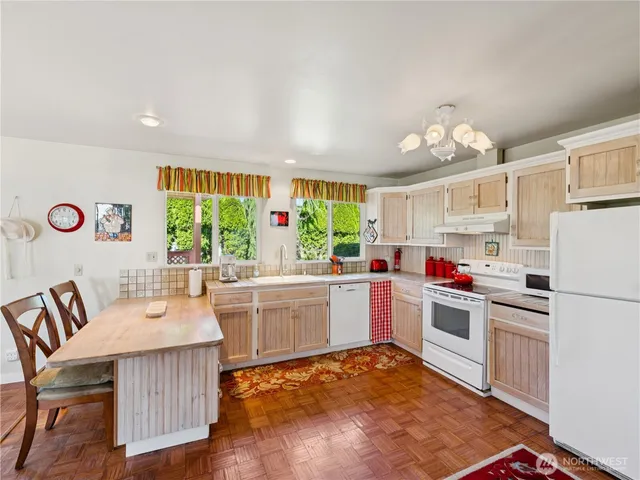 $575,000 | 5447 South Shore Drive, Anacortes, WA 98221