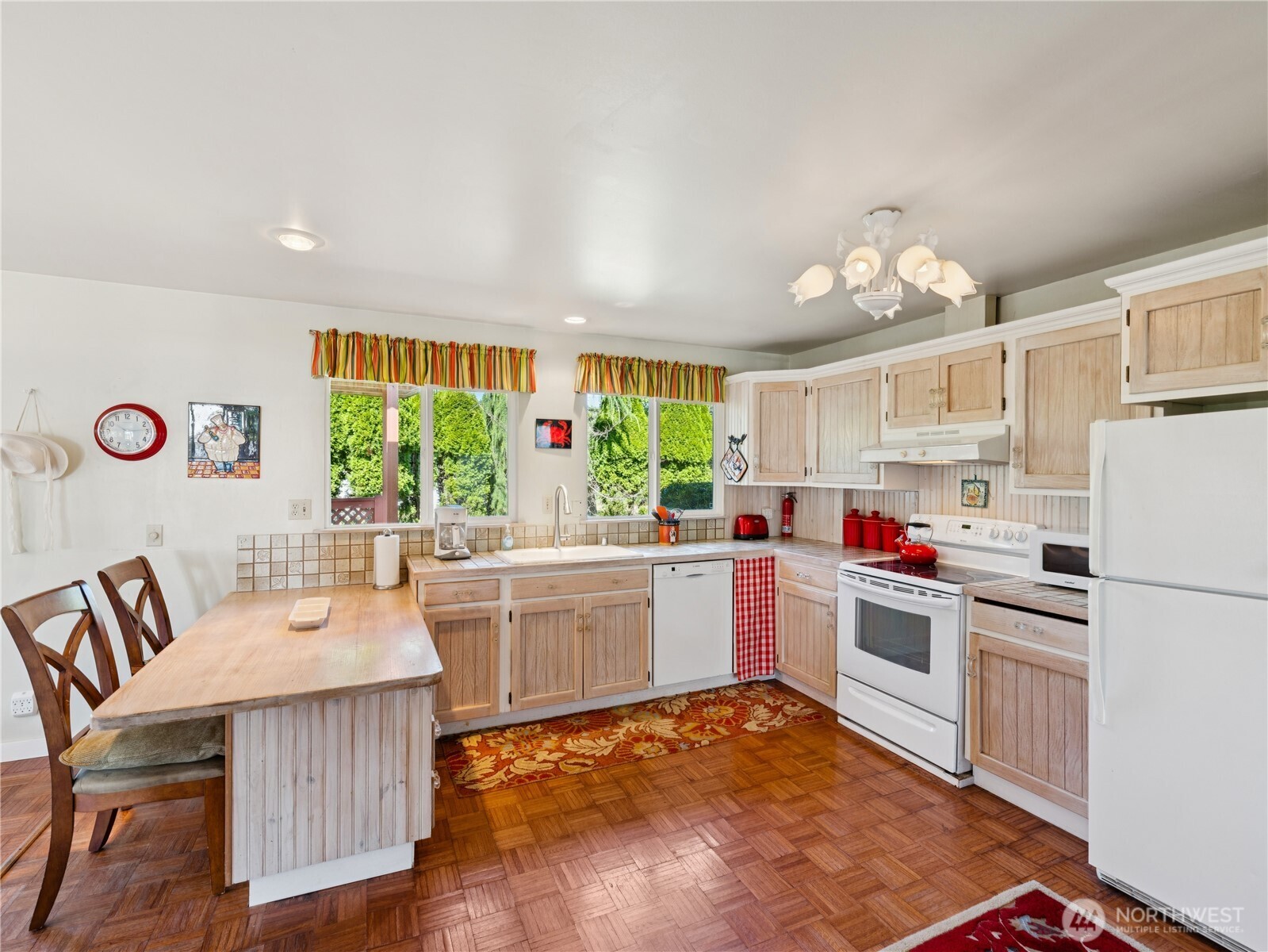 5447 South Shore Drive Anacortes, WA 98221 - Photo 10 of 39