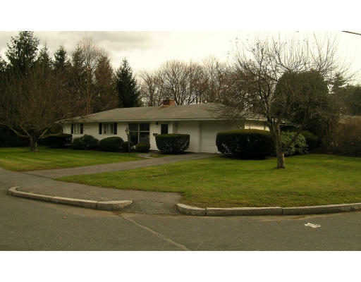 95 Indian Head Road Framingham, MA 01701 - Photo 1 of 3 Gallery Image 1