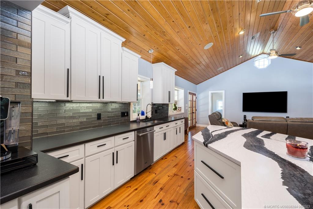 109 South Sewalls Point Road Stuart, FL 34996 - Photo 8 of 45 Gallery Image 8
