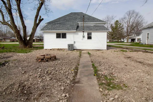 $119,900 | 544 North Meridian Street, Winchester, IN 47394