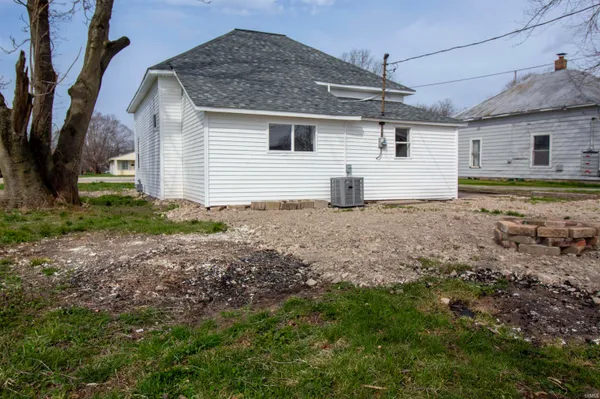 $119,900 | 544 North Meridian Street, Winchester, IN 47394