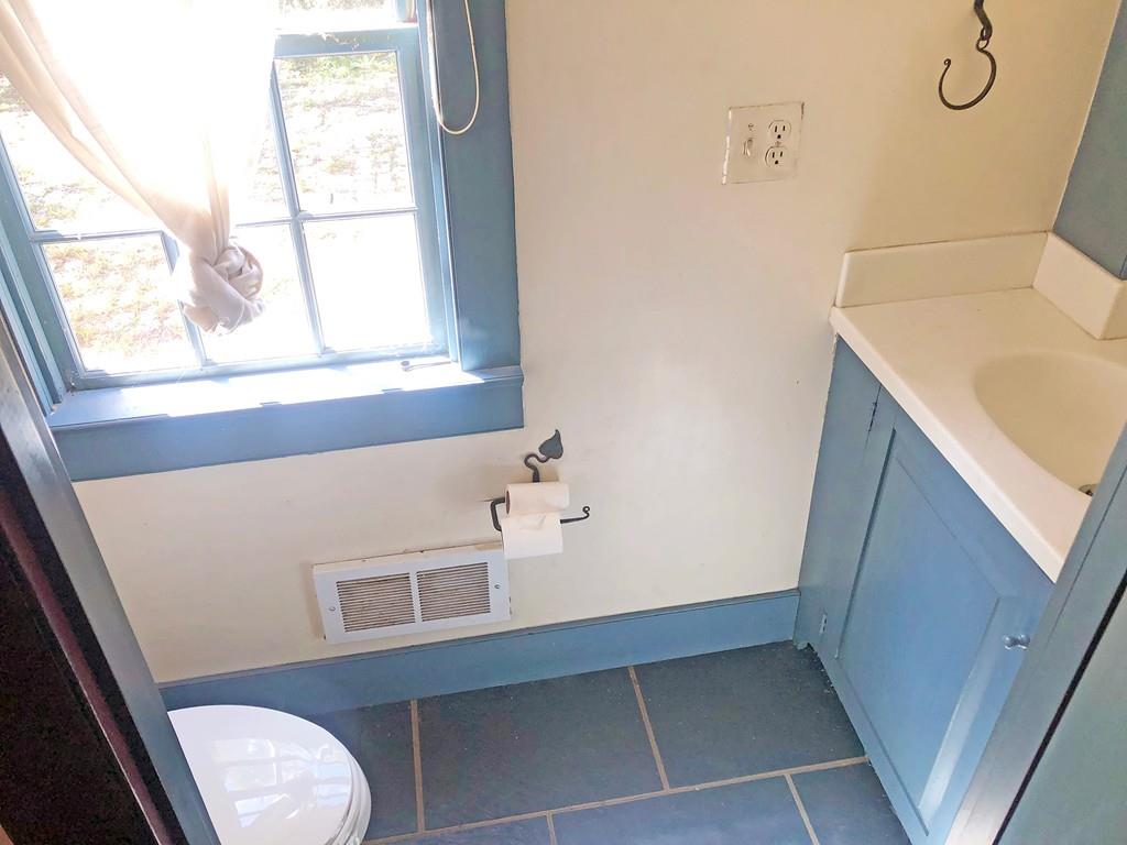 77 Royalston Road Orange, MA 01364 - Photo 8 of 20 Gallery Image 8