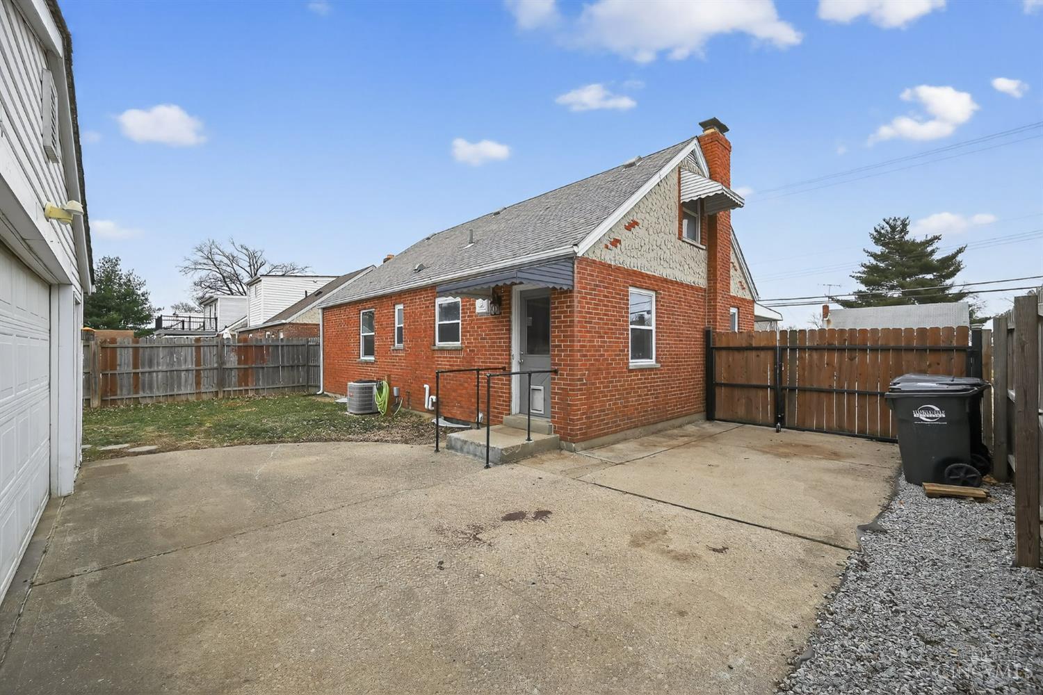 2258 Hunt Road Reading, OH 45215 - Photo 32 of 35 Gallery Image 32