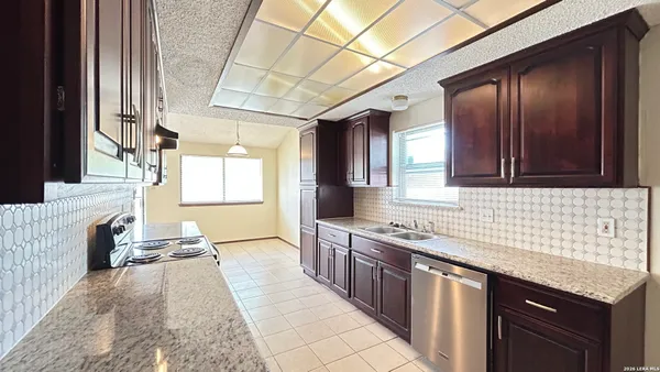 $1,795 | 5111 Timber Trace Street, San Antonio, TX 78250