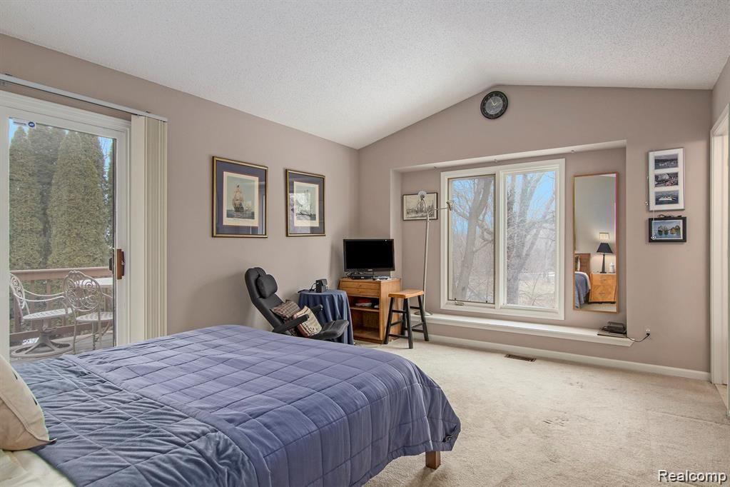 22220 River Ridge Trail Farmington Hills, MI 48335 - Photo 16 of 29