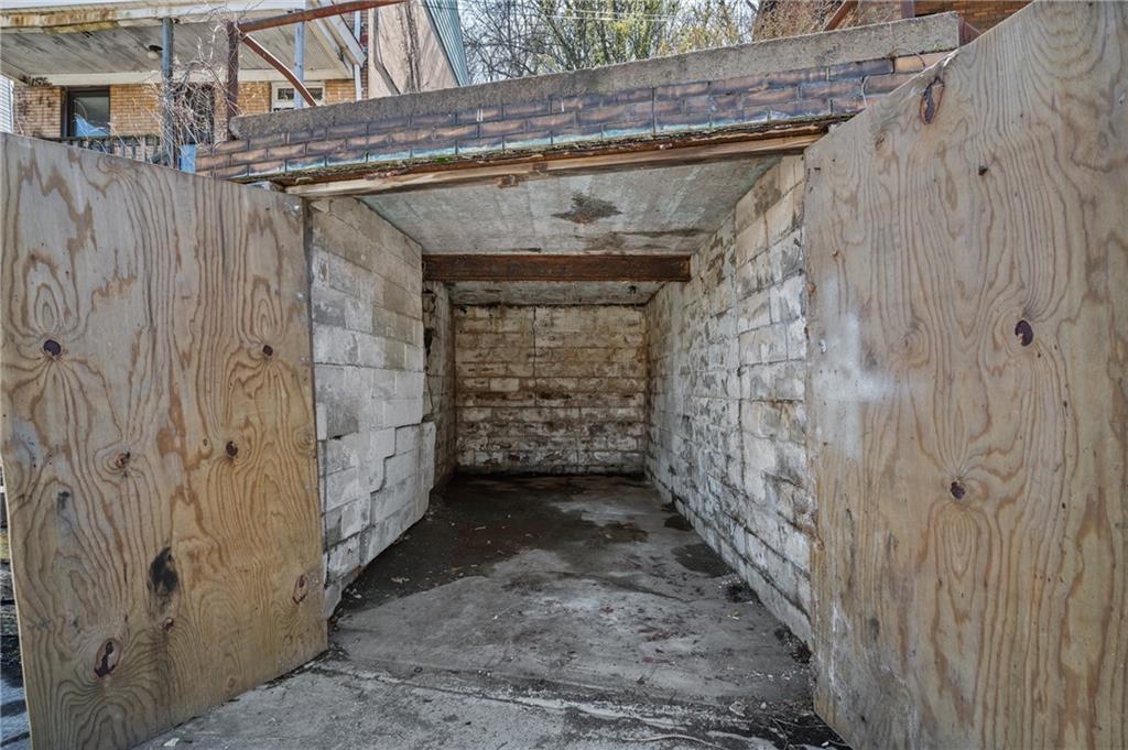 1339 Romanhoff Street Pittsburgh, PA 15212 - Photo 29 of 30 a view of wooden door