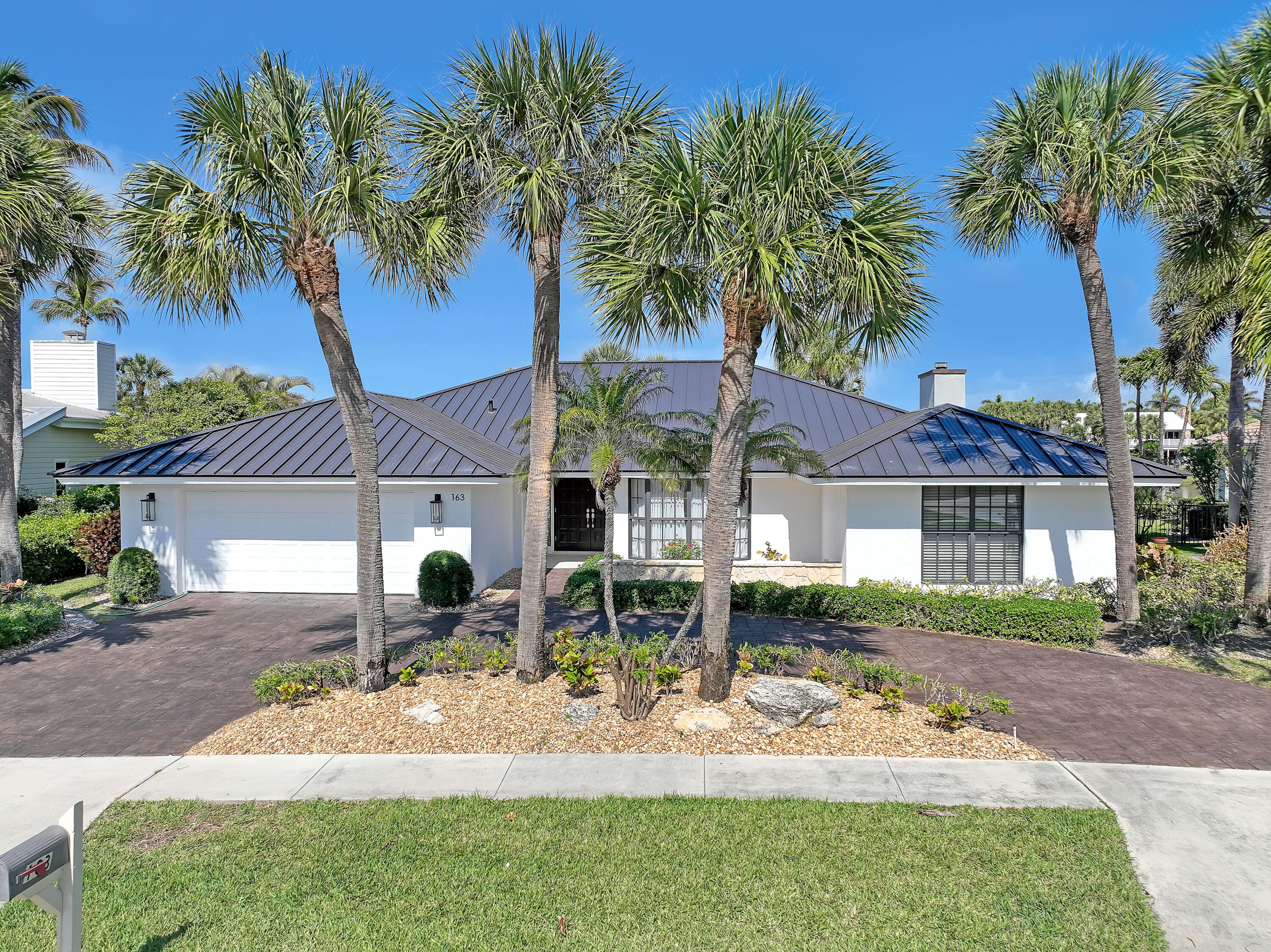 163 Apollo Circle Jupiter, FL 33477 - Photo 4 of 44 163 Apollo (51)