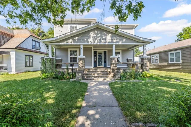 $265,000 | 420 South Walnut Street, Ottawa, KS 66067