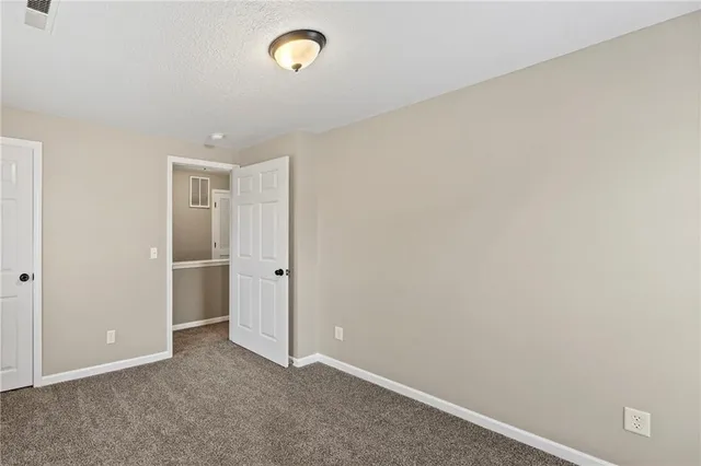 $265,000 | 420 South Walnut Street, Ottawa, KS 66067