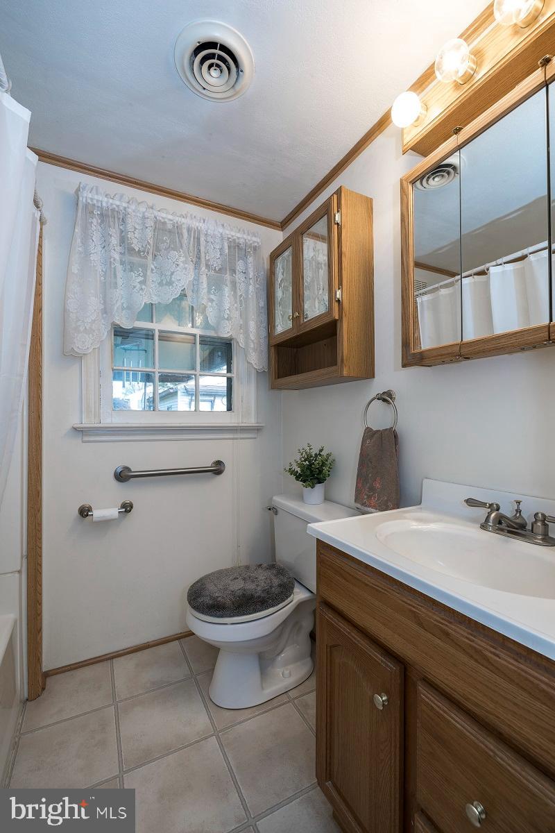 2258 Rhoads Road Pottstown, PA 19464 - Photo 14 of 24 Hall bath
