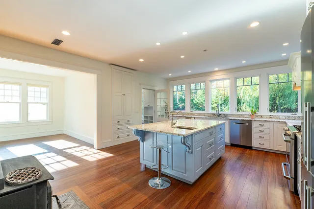 $1,375,000 | 24 Timbercliffe Drive, Camden, ME 04843