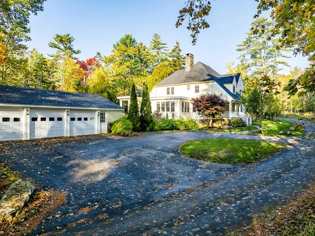 $1,375,000 | 24 Timbercliffe Drive, Camden, ME 04843