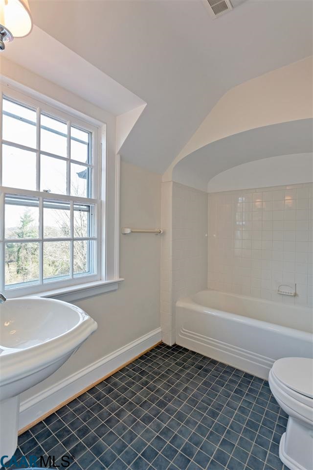 1536 Dairy Road Charlottesville, VA 22903 - Photo 28 of 37 Hall full bath.