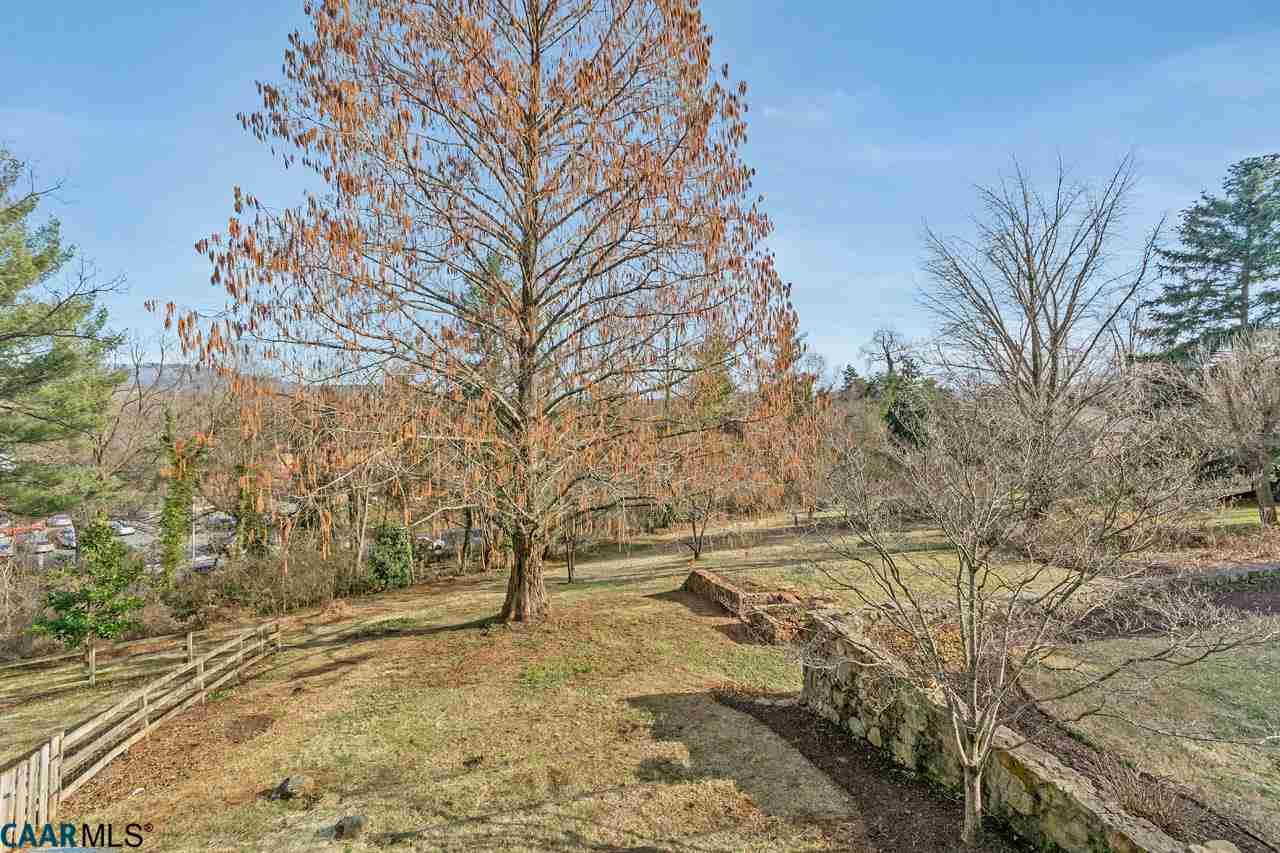 1536 Dairy Road Charlottesville, VA 22903 - Photo 8 of 37 Gallery Image 8