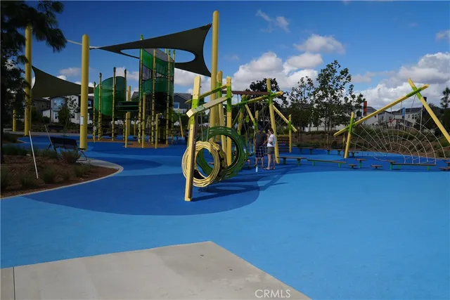 $5,200 | 321 Loon, Irvine, CA 92618