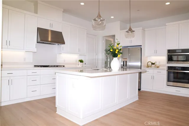 $5,200 | 321 Loon, Irvine, CA 92618