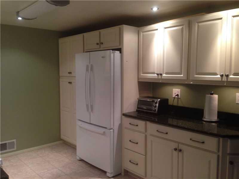 217 Bartleyville Road Burgettstown, PA 15021 - Photo 6 of 20 Kitchen.