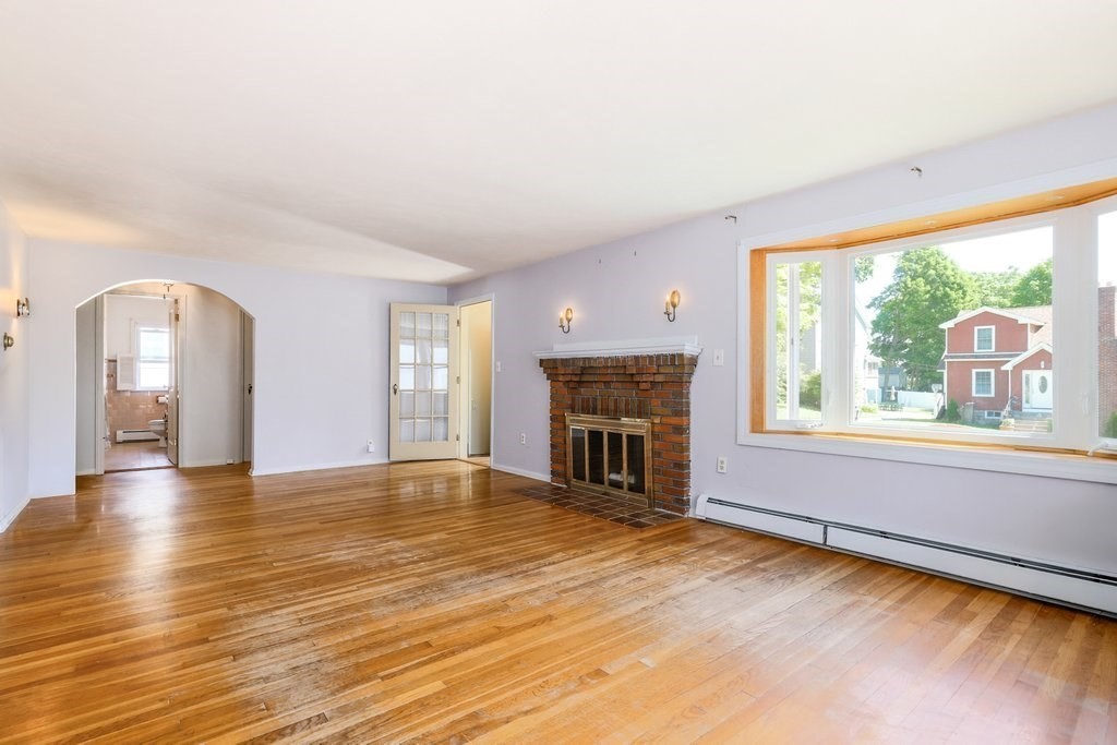 8 Knowles Road Worcester, MA 01602 - Photo 6 of 32