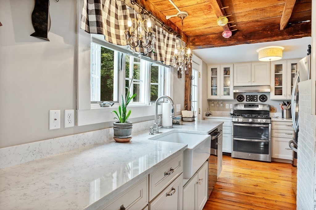 13 Turnpike Road Townsend, MA 01469 - Photo 18 of 40