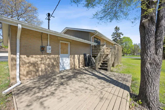 $300,000 | 8040 Xenia Avenue North, Brooklyn Park, MN 55443