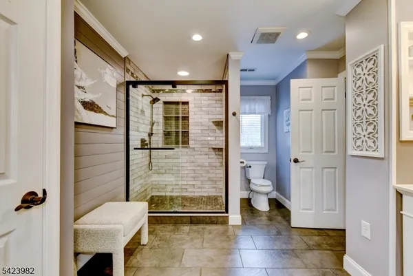 $885,000 | 1 Demott Drive, Whitehouse Station, NJ 08889