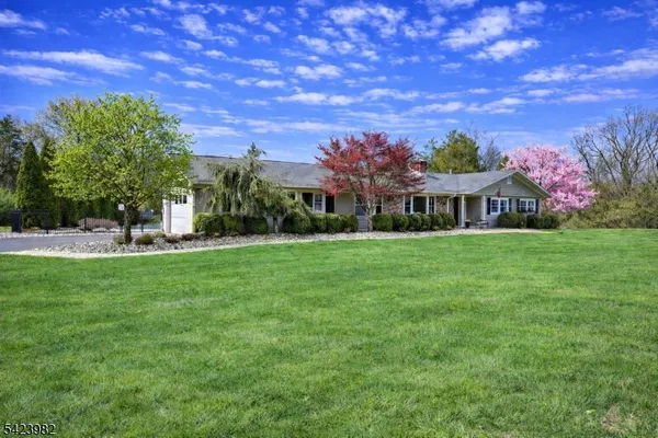 $885,000 | 1 Demott Drive, Whitehouse Station, NJ 08889